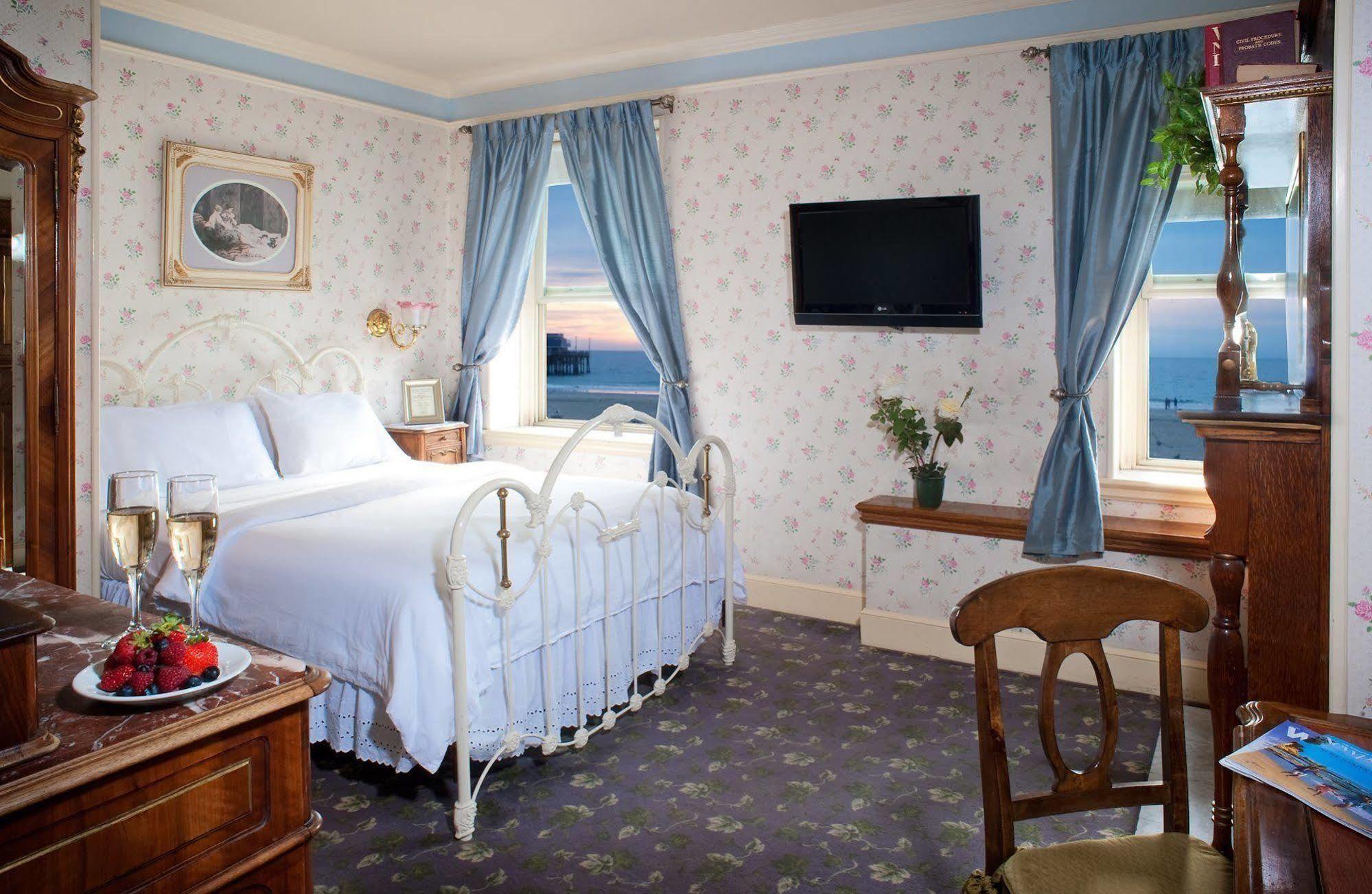 Doryman'S Oceanfront Inn Νιούπορτ Μπιτς Εξωτερικό φωτογραφία